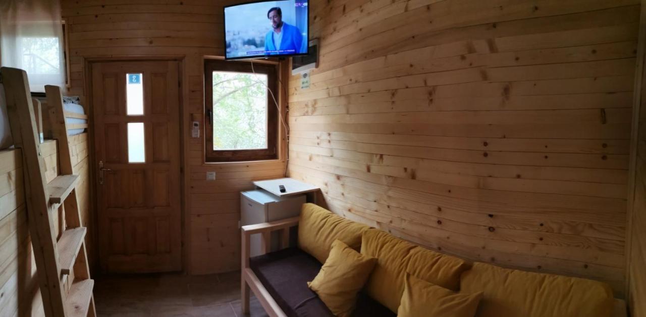 Bungalow 3 With 1 Room Saraievo Exterior foto