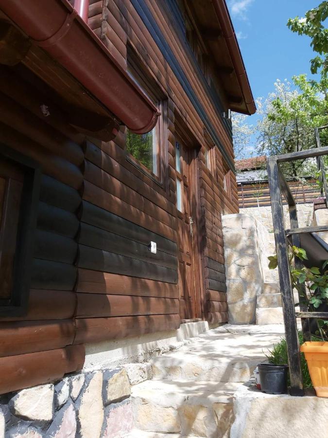 Bungalow 3 With 1 Room Saraievo Exterior foto
