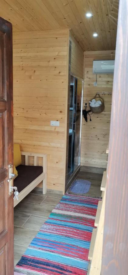 Bungalow 3 With 1 Room Saraievo Exterior foto
