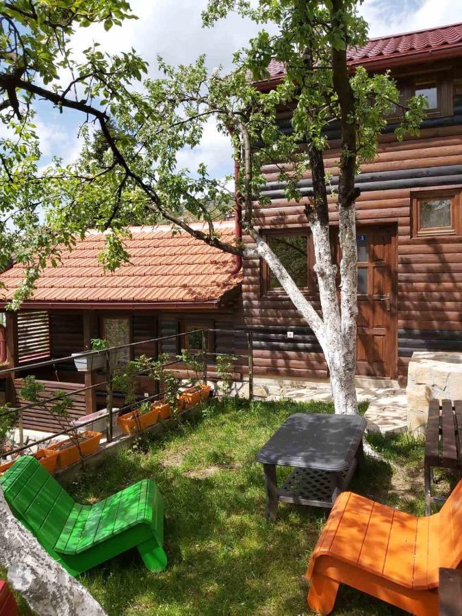 Bungalow 3 With 1 Room Saraievo Exterior foto