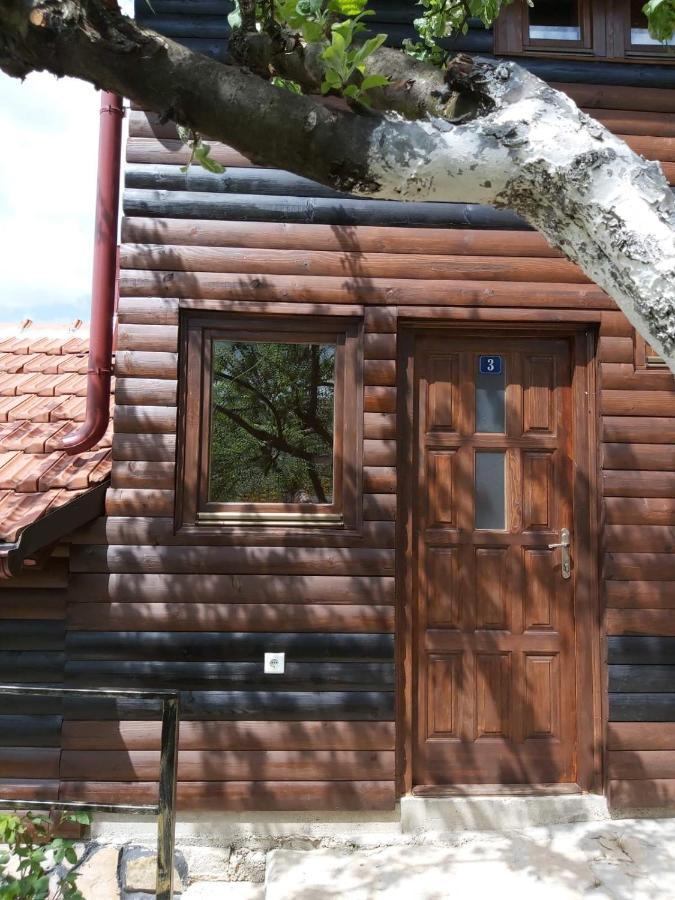 Bungalow 3 With 1 Room Saraievo Exterior foto