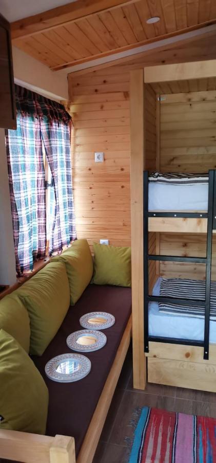 Bungalow 3 With 1 Room Saraievo Exterior foto